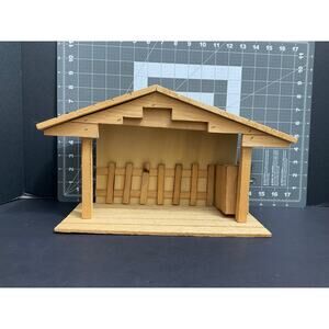 Musical Nativity Stable - Wind Up Music Box